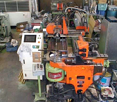 千代田CNC5軸制御ベンダー写真